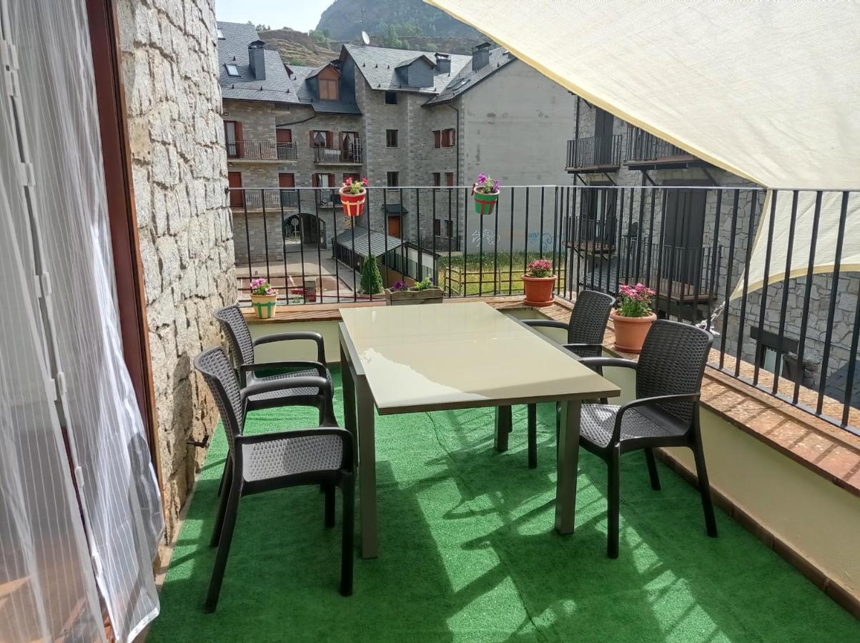 Appartamento Vivienda Benasque Ibonet Esterno foto